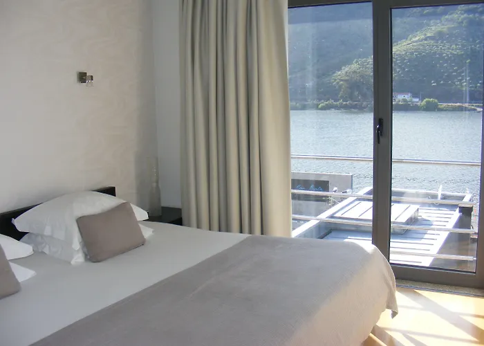 Hotel Folgosa Douro 3*